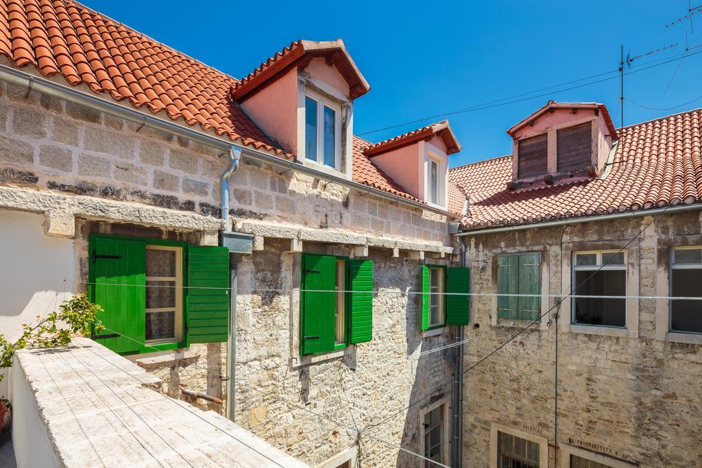 Cindro Apartment With Terrace Split Exterior photo