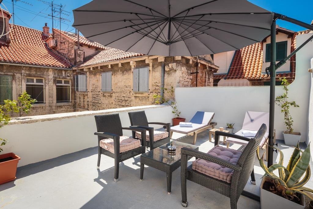 Cindro Apartment With Terrace Split Exterior photo